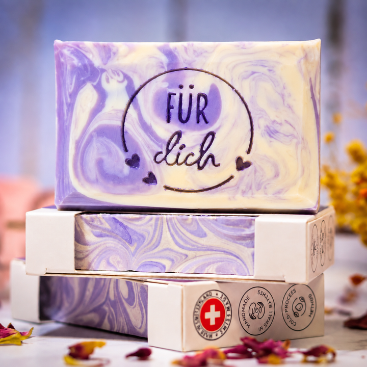Für Dich - handgemachte vegane Naturseife- Blumiger Beerenduft
