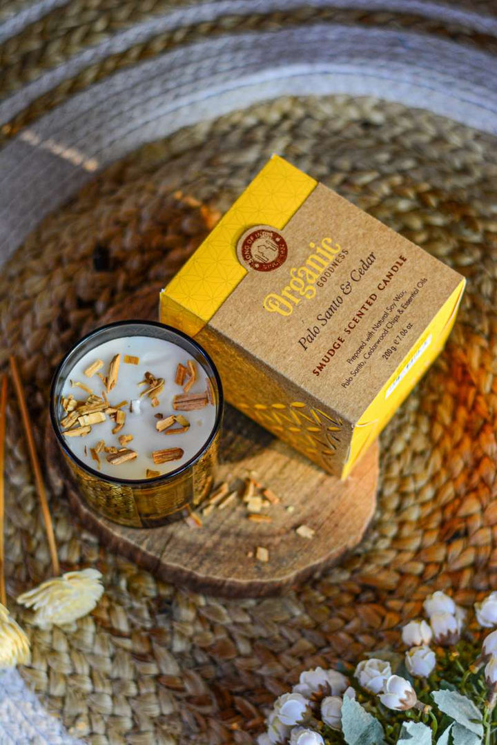 Organic Goodness Sojawachs-Duftkerze Palo Santo & Zeder - 200g