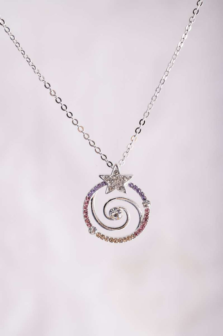 Spiralenstern Anhänger – versilbert, inkl. Kette