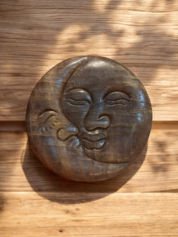 Weisser Labradorit Mond – Handgeschliffener Mondstein-Effekt, ca. 4 cm