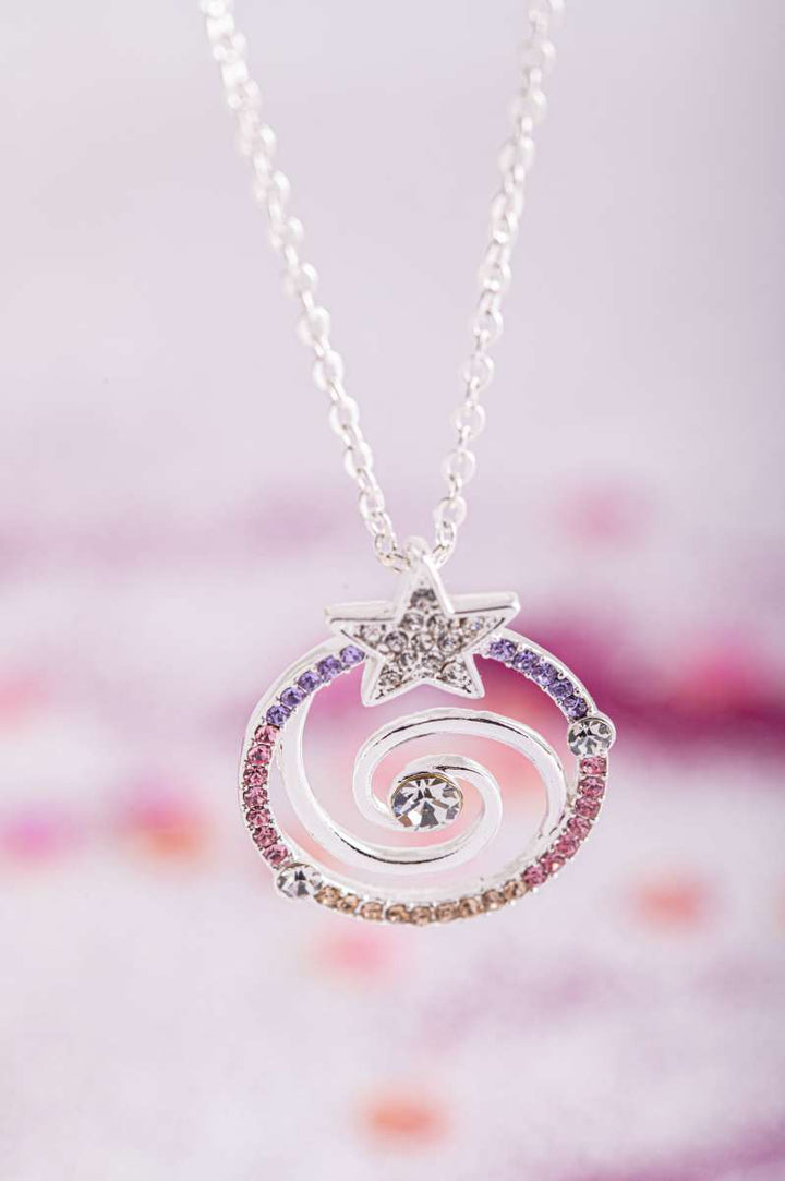 Spiralenstern Anhänger – versilbert, inkl. Kette